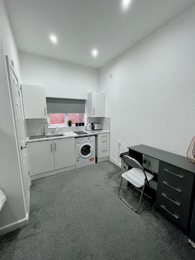 Self Contained Studio In Bham City Centre W Parking Birmingham Exteriör bild