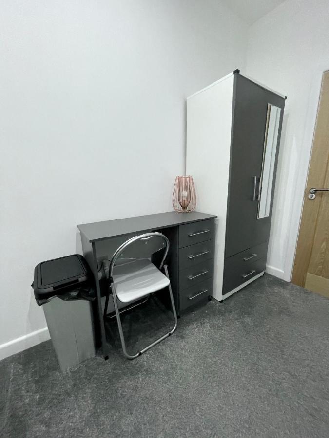 Self Contained Studio In Bham City Centre W Parking Birmingham Exteriör bild